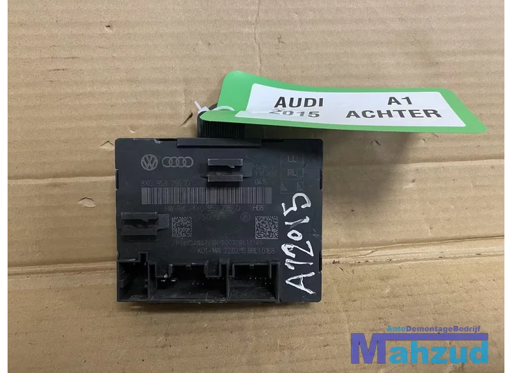AUDI A1 Links rechts achter deur module 2010-2018 8X0959795D