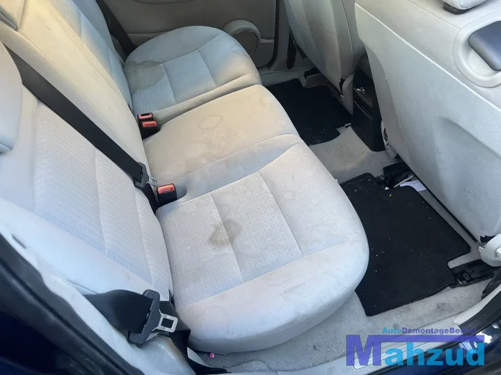 mercedes-b-klasse-w245-20-blauw-375-onderdelen-266960-motor — foto 10