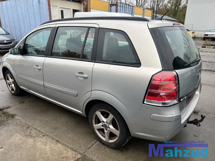 2005-opel-zafira-b-22-direct-z22yh-z167-onderdelen — foto 5