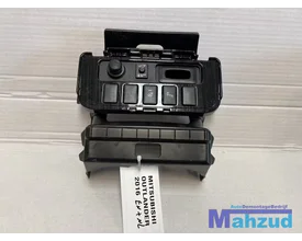 mitsubishi-outlander-phev-middenconsole-paneel-2015