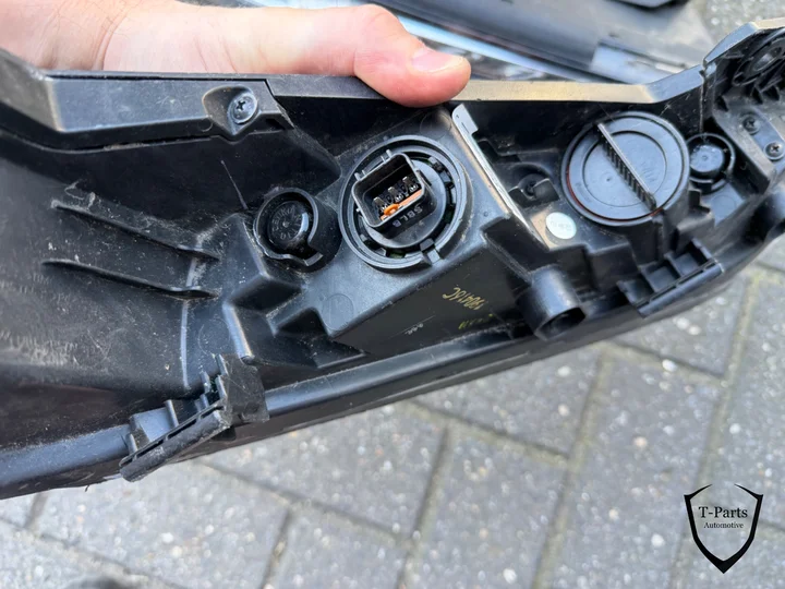 hyundai-kona-links-rechts-led-dagrijverlichting-92208j9000 — foto 2