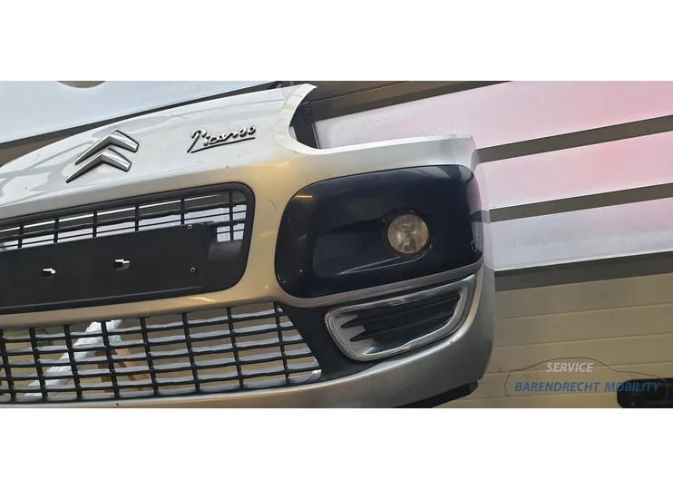 citroen-c3-picasso-voorbumper-voor-bumper-zilver-origineel-gebruikt-mistlamp-mistlampen-2009-2010-2011-2012-2013-2014-2015-2016-barendrecht-mobility-service