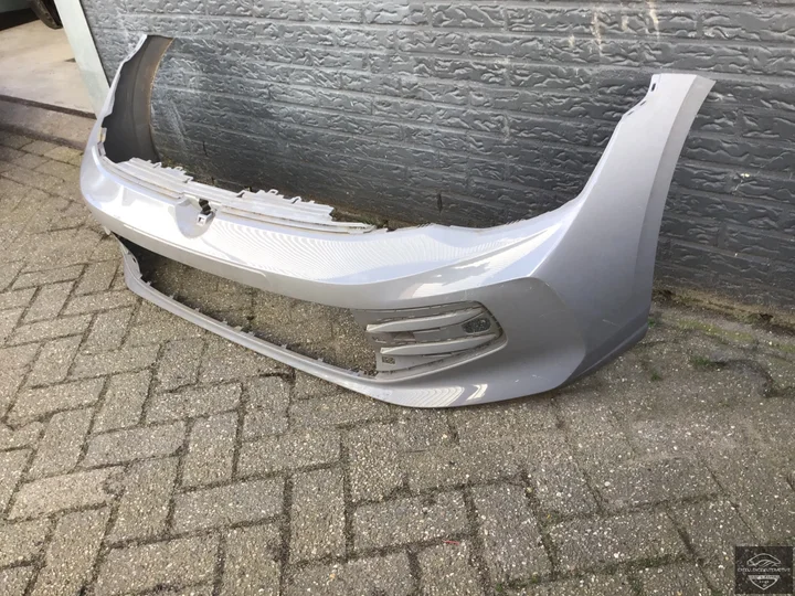 vw-golf-8-facelift-2024-voorbumper-bumper-origineel — foto 2