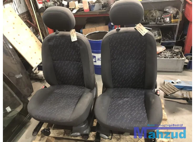 Ford Focus Voorstoelen bestuurderstoel bijrijderstoel stoel