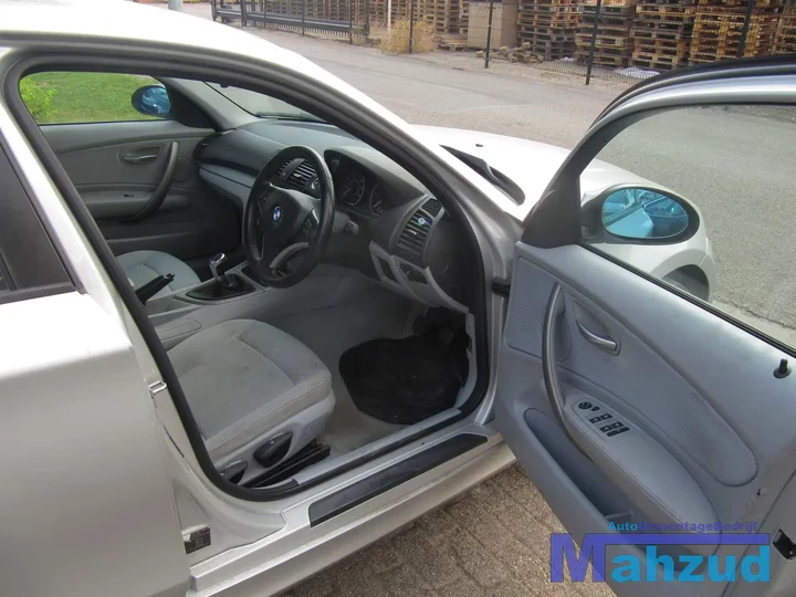 bmw-118d-e81-18d-motorblok-delen-motor — foto 8