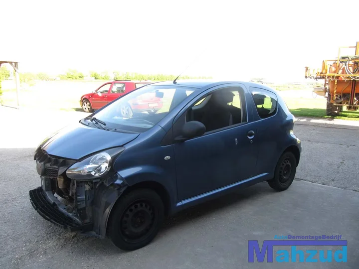 2009-toyota-aygo-10-8r3-demontage-sloop-in-onderdelen-245 — foto 2