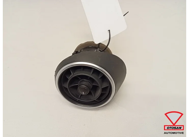 Audi A1 8X Dashboard Air Vent 8X1820901