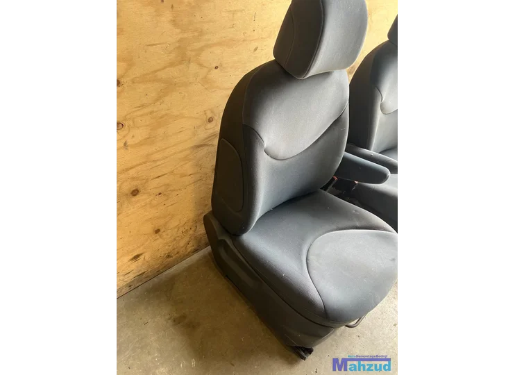 citroen-c3-5-deurs-stof-interieur-20022008