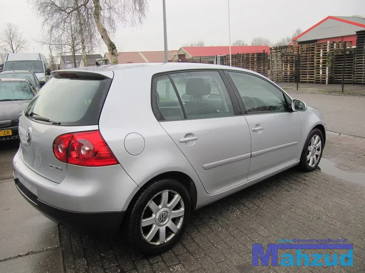 2006-volkswagen-golf-5-20-tdi-demontage-sloop-118 — foto 5