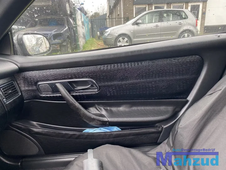 mercedes-slk-r170-zwart-dashboard-delen-afdekkap-19962004 — foto 8