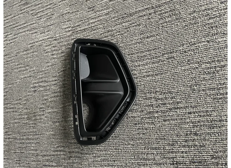Kia stonic Right fog lamp cover 86524H8400