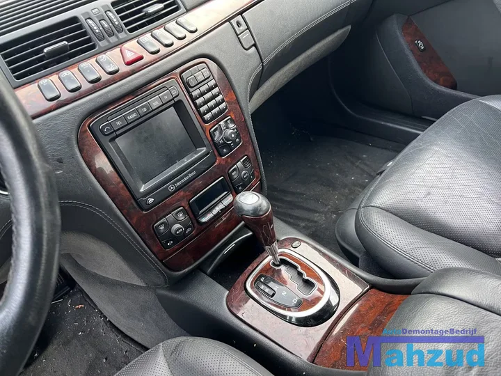 2000-mercedes-s-klasse-w220-s-55-amg-113986-zilver-744-onderdelen — foto 35