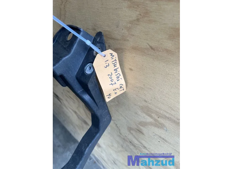mitsubishi-colt-6-13-voorfront-front-koelerset-20042012