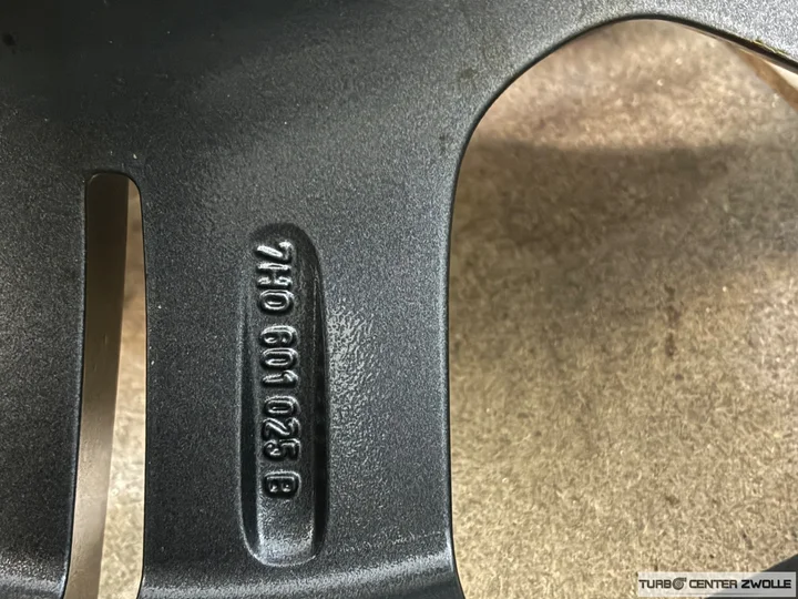 origineel-volkswagen-multivan-velg-7h0601025b-et55-16inch — foto 5