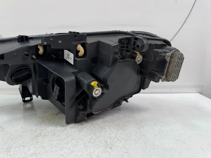 vw-id4-id-4-iq-light-vol-led-koplamp-rechts-11b941036h — foto 4