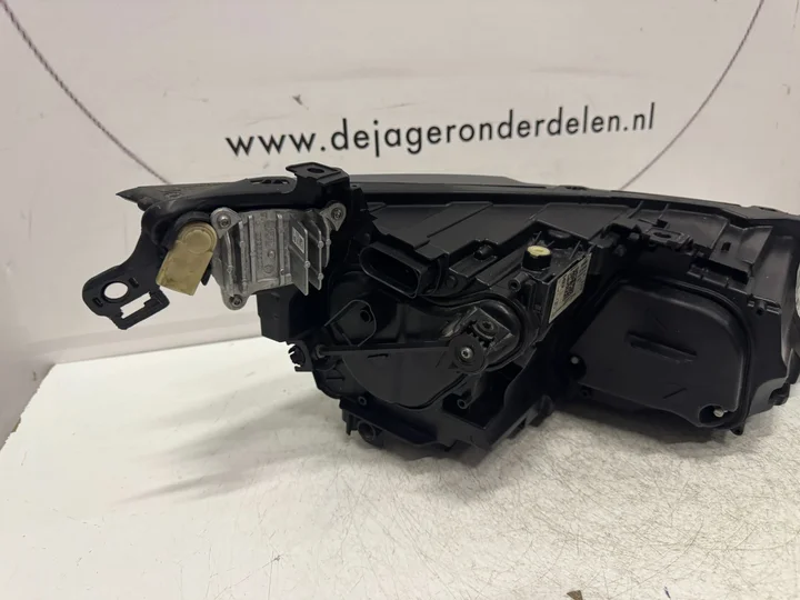vw-golf-8-iq-light-vol-led-koplamp-links-5h1941035 — foto 6