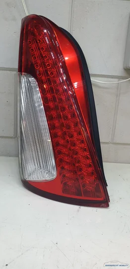 achterlicht-led-links-musa-lancia-facelift-51798415-passagierskant-origineel-gebruikt-2009-2012 — foto 2