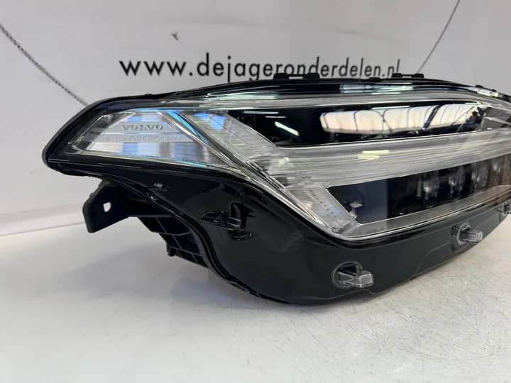 volvo-xc90-vol-led-high-beam-koplamp-rechts-32228689 — foto 2