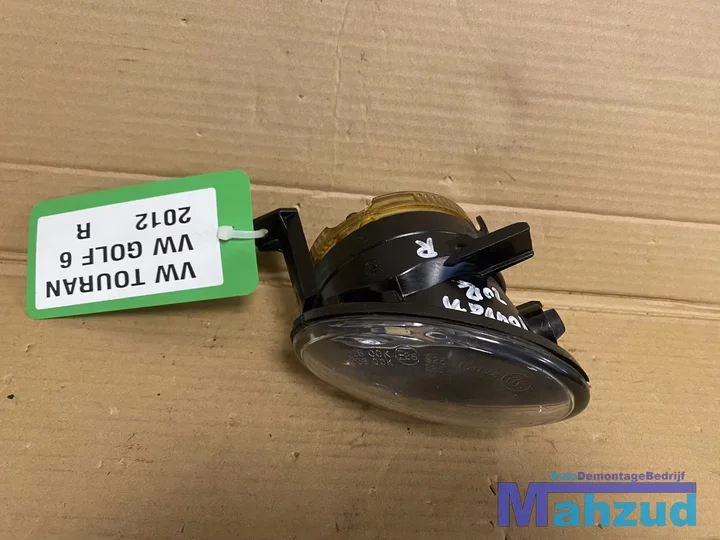 vw-golf-6-caddy-rechts-mistlamp-5k0941700-20092015 — foto 2