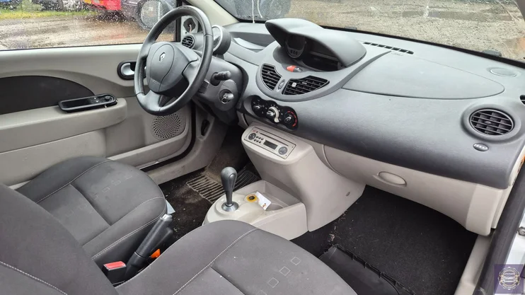 renault-twingo-1216v-bouwjaar-2008-onderdelen-te-koop — foto 5