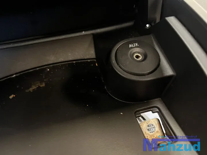 nissan-note-middenconsole-radio-luchtrooster-20052012 — foto 4