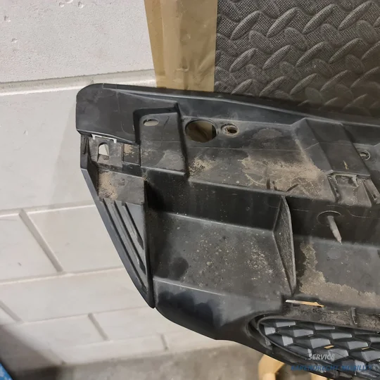 bumpergrille-toyota-aygo-i-2005-2009-gebruikt-origineel-bovenste — foto 7