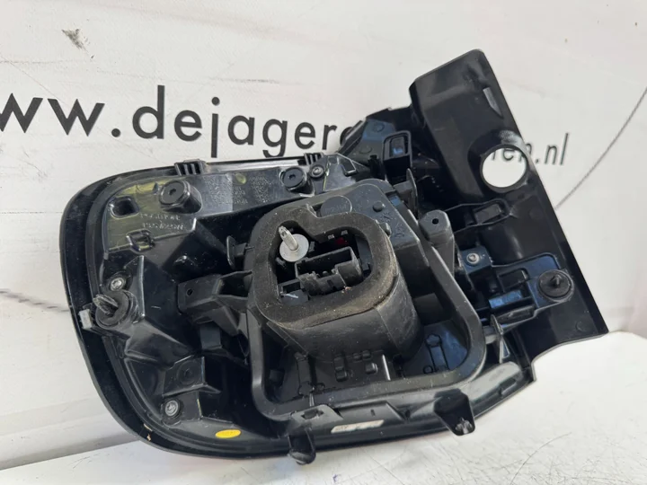 citroen-c4-3-achterlicht-rechts-achter-9831100080 — foto 7