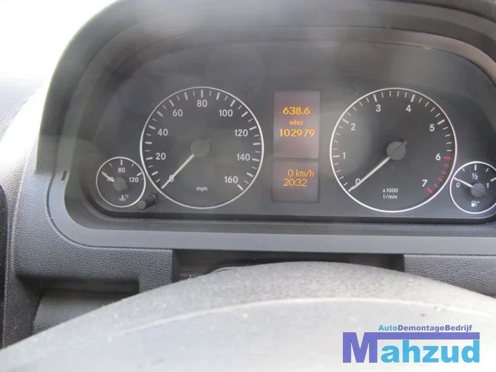 2006-mercedes-w169-a150-15-demontage-sloop-196 — foto 14