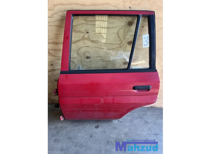 MAZDA DEMIO ROOD SU links achter deur portier 1996-2003