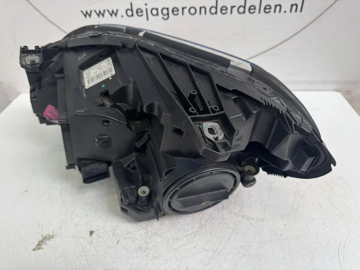 mercedes-b-klasse-w246-bi-xenon-koplamp-rechts-a2468201661 — foto 4