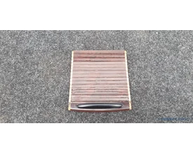 houten-afdekkap-middenconsole-w203-c-klasse-opbergvak-origineel-gebruikt-2002-2008