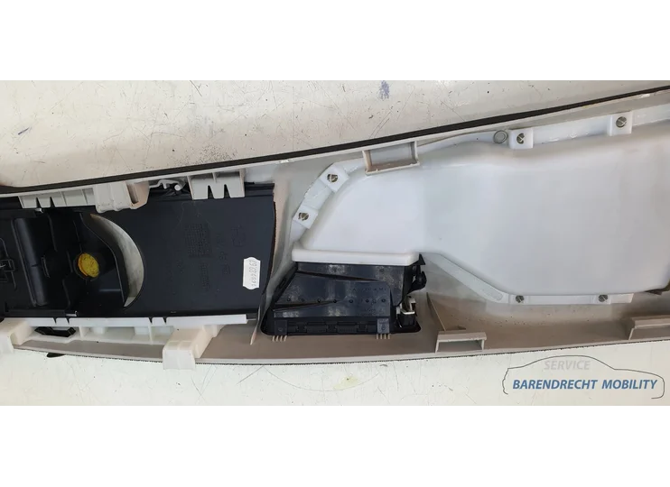 mercedes-w213-s213-e-klasse-bstijl-kap-a2136900930-rechts-passagierskant-interieur-zwart-origineel-nette-staat-gebruikt-sedan-station-allterrain-2016-2017-2018-2019-2020-2021-barendrecht-mobility-service
