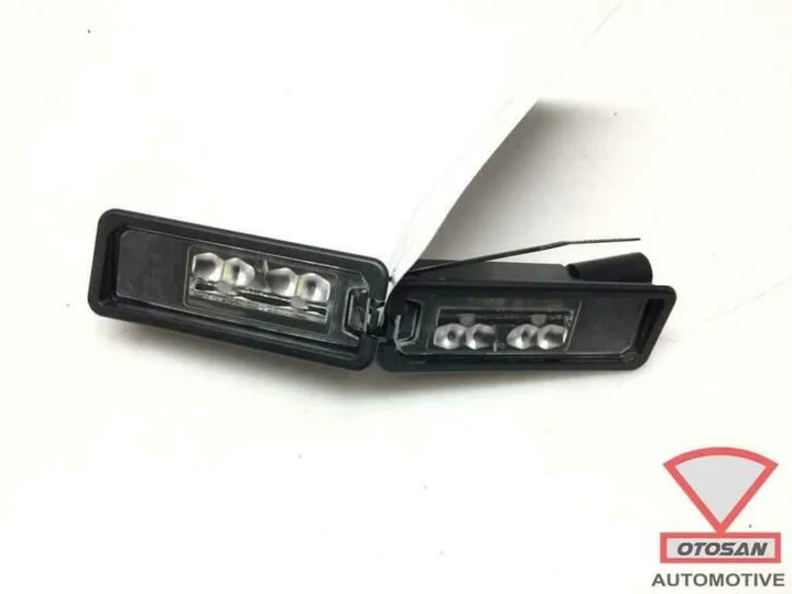 vw-t-roc-2018-vag-kentekenverlichting-led-set-1k8943021d