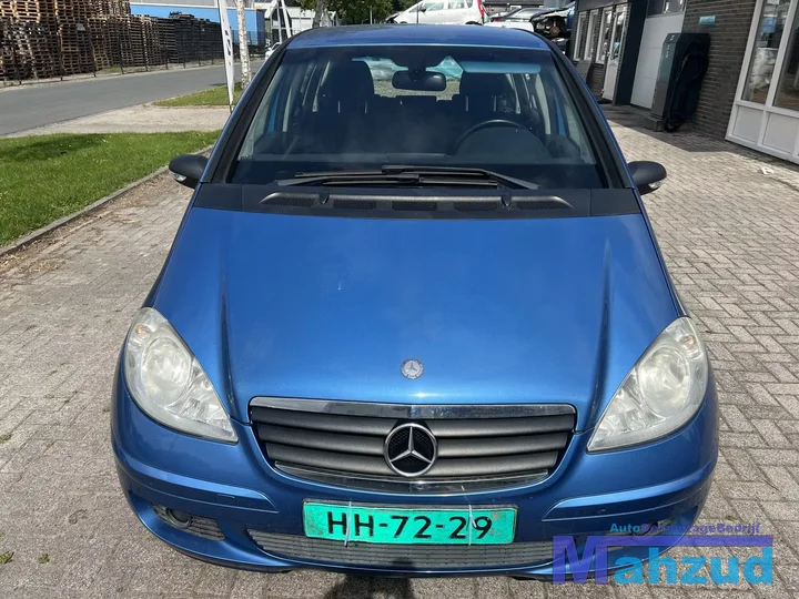 mercedes-a-klasse-w169-blauw-955-motorkap-20042012