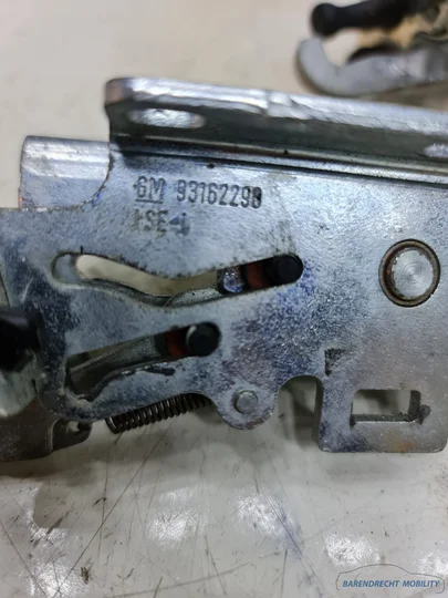 opel-tigra-b-tt-twintop-dakhaakset-dak-haak-set-93162298-origineel-cabriolet-nette-staat-gebruikt-lock-left-right-2004-2005-2006-2007-2008-2009-2010-2011-2012-barendrecht-mobility-service — foto 6