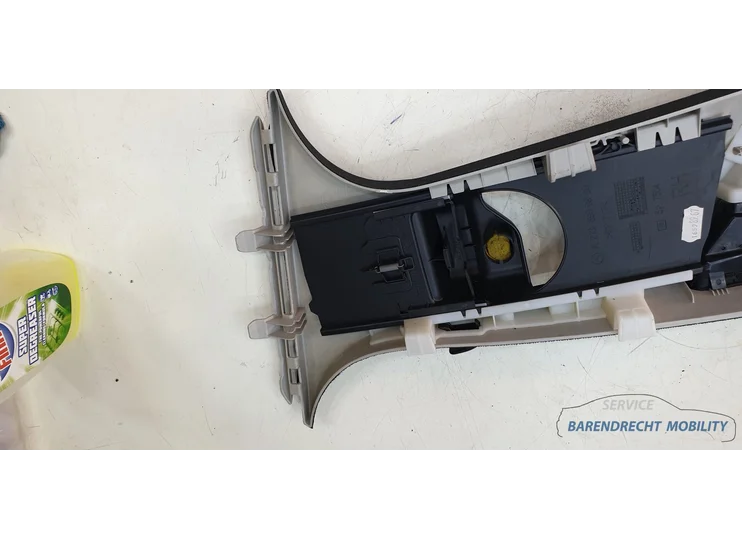 mercedes-w213-s213-e-klasse-bstijl-kap-a2136900930-rechts-passagierskant-interieur-zwart-origineel-nette-staat-gebruikt-sedan-station-allterrain-2016-2017-2018-2019-2020-2021-barendrecht-mobility-service