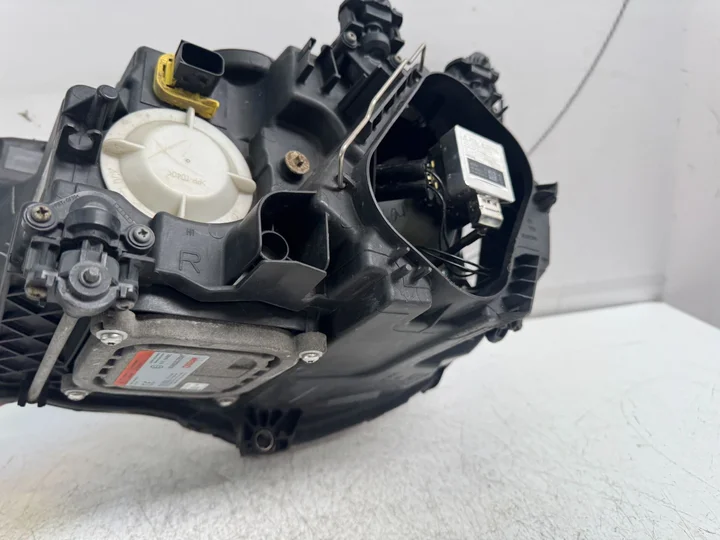compleet-mercedes-actros-xenon-koplamp-rechts-a9618207761 — foto 9
