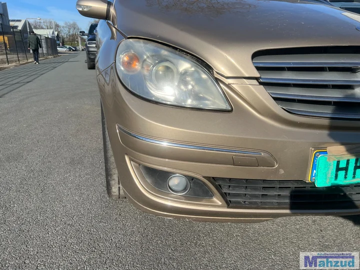 mercedes-b-klasse-w245-brons-791-voorbumper-20052011 — foto 5
