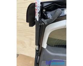 land-rover-discovery-sport-l550-zwart-achterklep-2015heden — foto 10