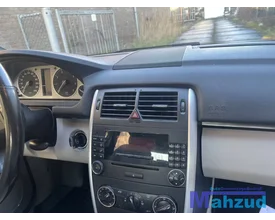b-klasse-w245-middenconsole-dashboard-interieur-delen-0511 — foto 5