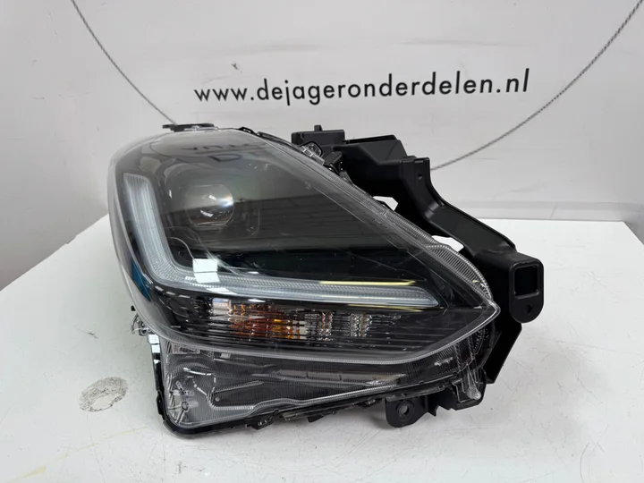 suzuki-swift-mk8-led-koplamp-rechts-origineel-148r00-149r00 — foto 2