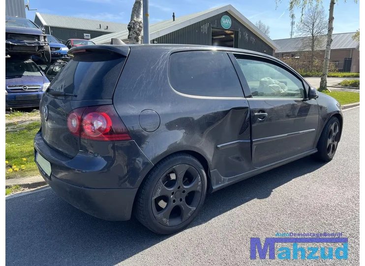 VW GOLF 5 Zwart LC9Z Tankklep 2004-2008