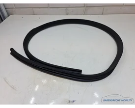 deurrubber-links-bestuurderskant-mercedes-clk-w209-portierrubber-portier-deur-rubber-origineel-gebruikt-2001-2009 — foto 4