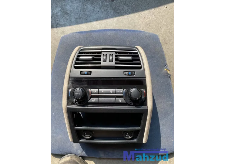 2012 BMW 7 serie F01 achter kachel bedieningspaneel compleet