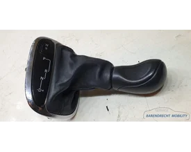 pookknop-pookhoes-w203-cklasse-mercedes-leder-a2032675910-automaat-origineel-gebruikt — foto 5
