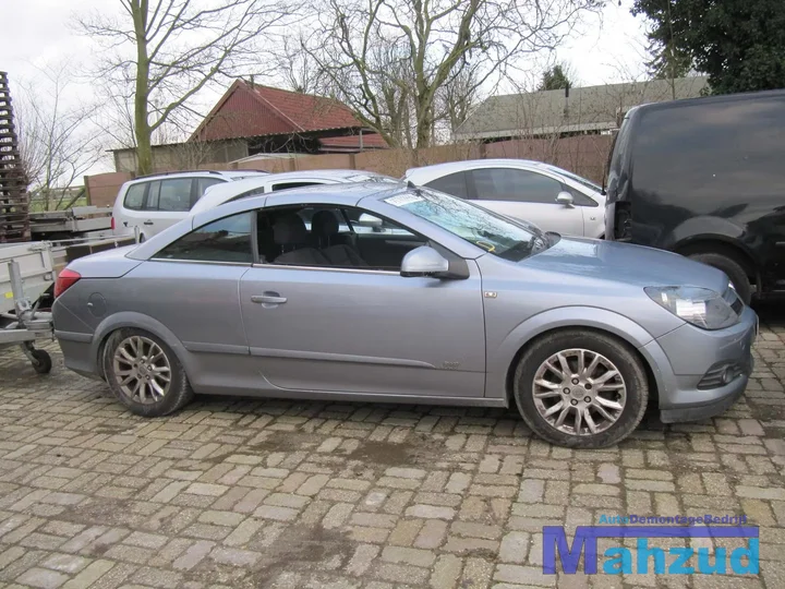 2010-opel-astra-h-twintop-18-demontage-sloop-166 — foto 2