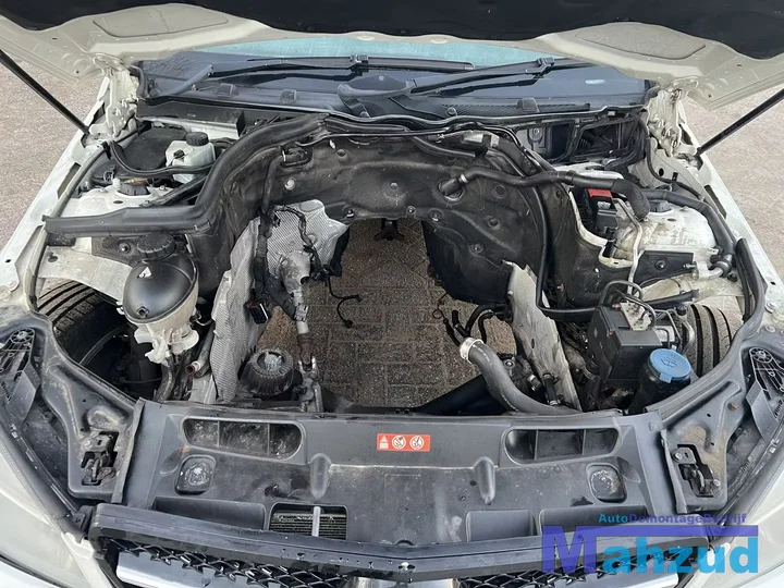 mercedes-c-klasse-w204-wit-650-onderdelen-demontage — foto 23