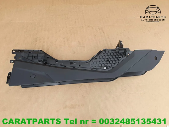 89a863242a-89a863242-q4-etron-middenconsole-q4-bekerhouder — foto 6