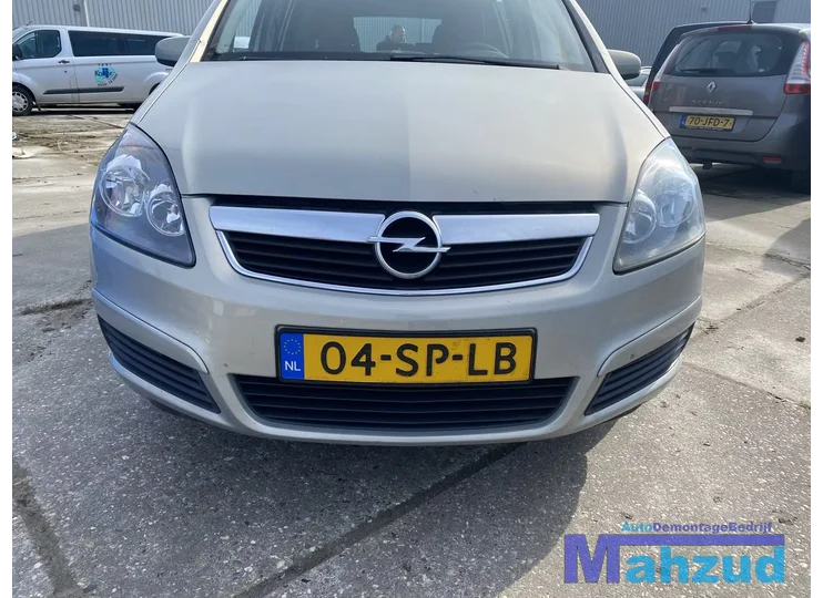 OPEL ZAFIRA B Grille  2005-2012