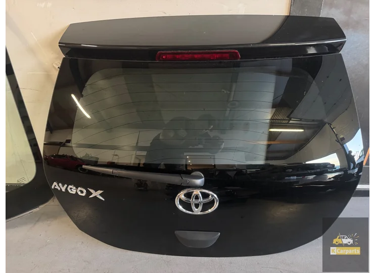 Toyota Aygo X Heckklappe Original 2023-Heute Original schwarz